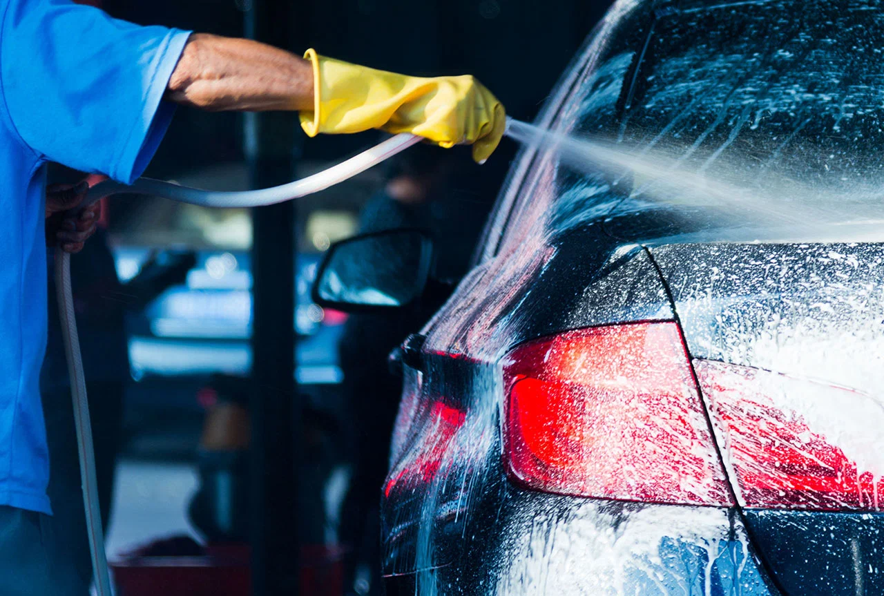 Expert External Car Wash for a Pristine Shine